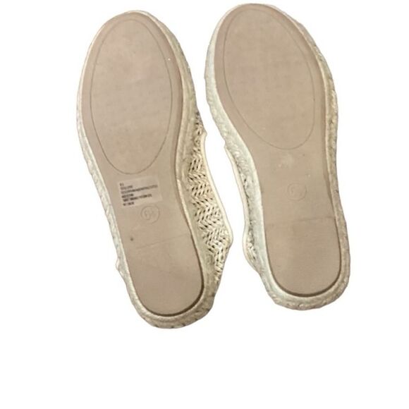 DV Dolce Vita Woven Espadrilles Slip on Loafers Flats Beige Tan Size 6.5 - Picture 4 of 8